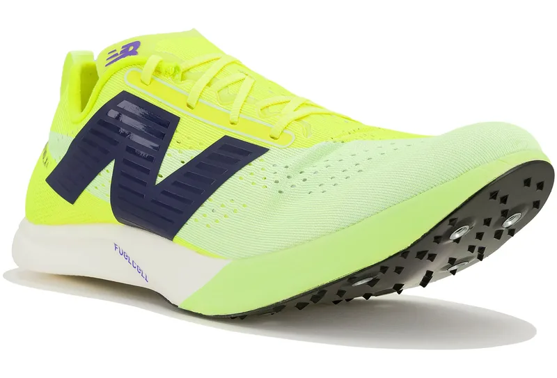 New Balance FuelCell SuperComp MD-X V3