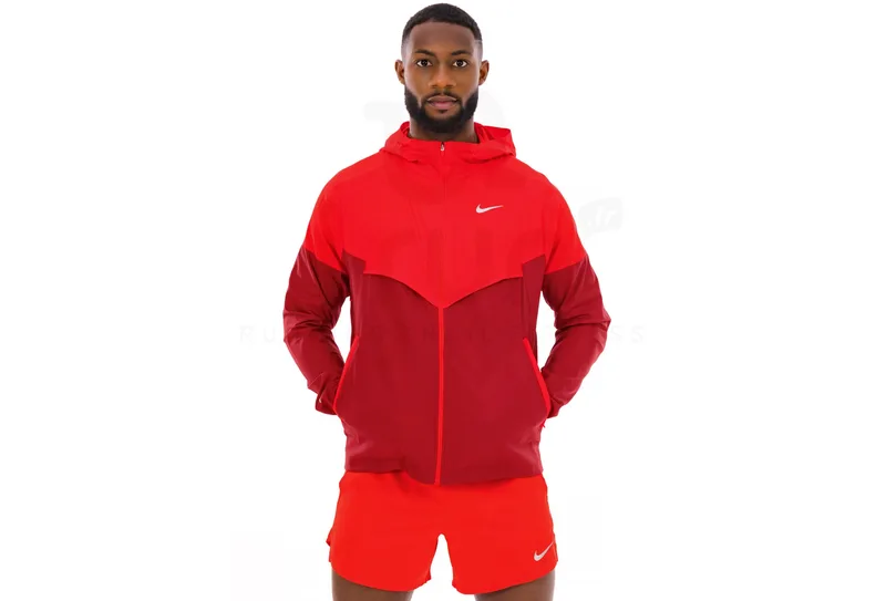 Nike Impossibly Light Windrunner