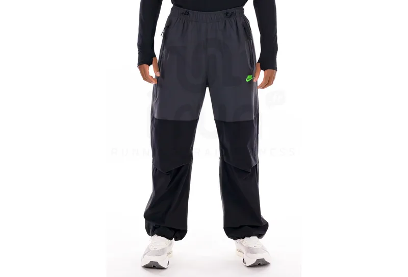 Nike Tech