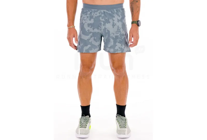 Under Armour Launch Pro