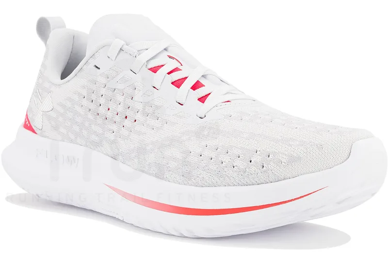 Under Armour Velociti 4